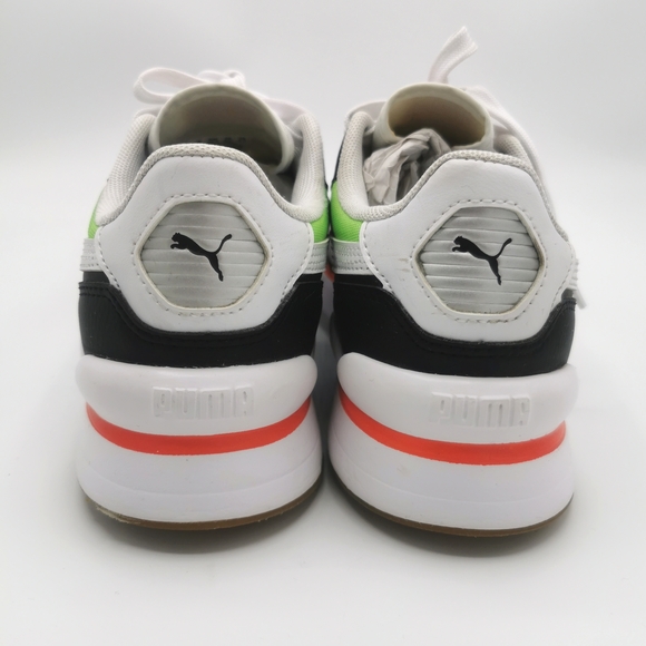 SIZE 4C YOUTH Puma Blue and Black Sneakers EUC B60 - Picture 5 of 8